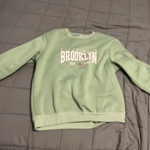 Never worn green Sweatshirt